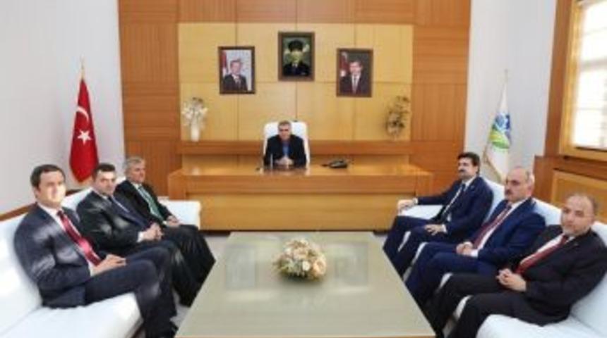 Başkan To&ccedil;oğlu, Genel Başkan Yardımcısı &Uuml;st&uuml;n&rsquo;&uuml; Ağırladı