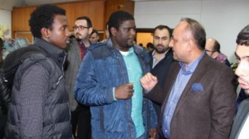 Kastamonu&rsquo;nun Temizliği Afrikalı &Ouml;ğrenci Ahmad&rsquo;ın Dikkatini &Ccedil;ekti