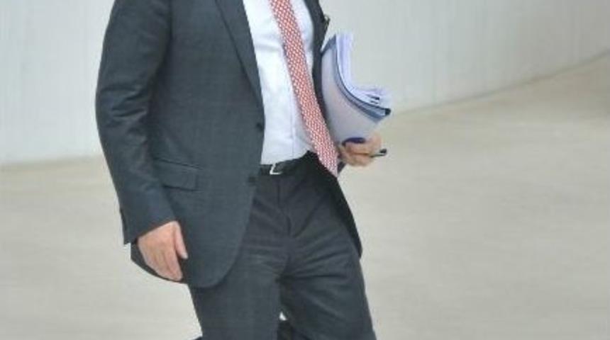 Bakan Yıldırım: &ldquo;d&uuml;nyada Havacılık Yılda Y&uuml;zde 5 B&uuml;y&uuml;rken, T&uuml;rkiye&rsquo;de &Uuml;st &Uuml;ste Y&uuml;zde 15 B&uuml;y&uuml;d&uuml;&rdquo;