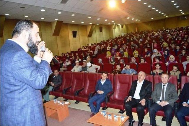 İlahiyatçı Yazar Ahmet Bulut: Aile Toplumun Temelidir