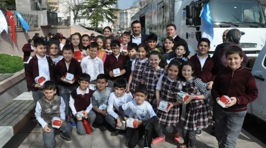 Deprem Sim&uuml;lasyon Tırında &Ouml;ğrencilere Deprem Eğitimi