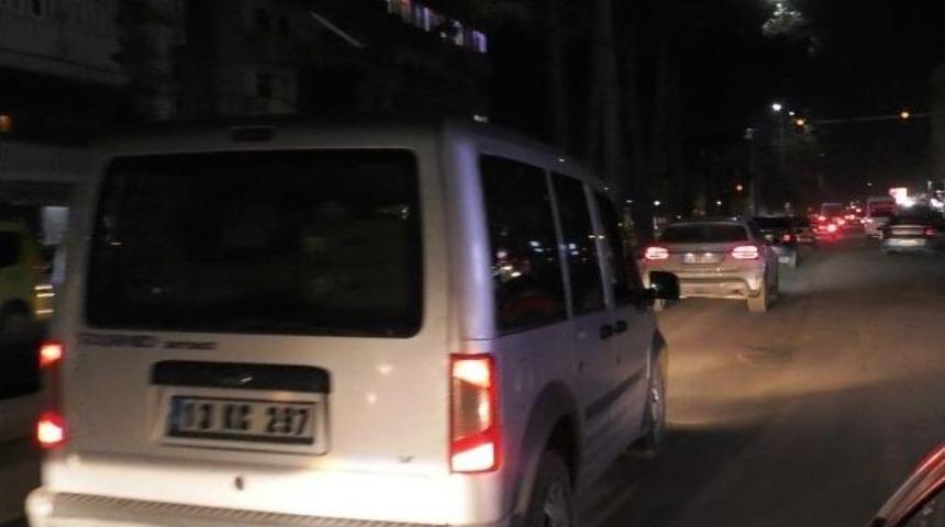 Bitlis&rsquo;te Fenerbah&ccedil;e Taraftarları Galibiyeti Kutladı