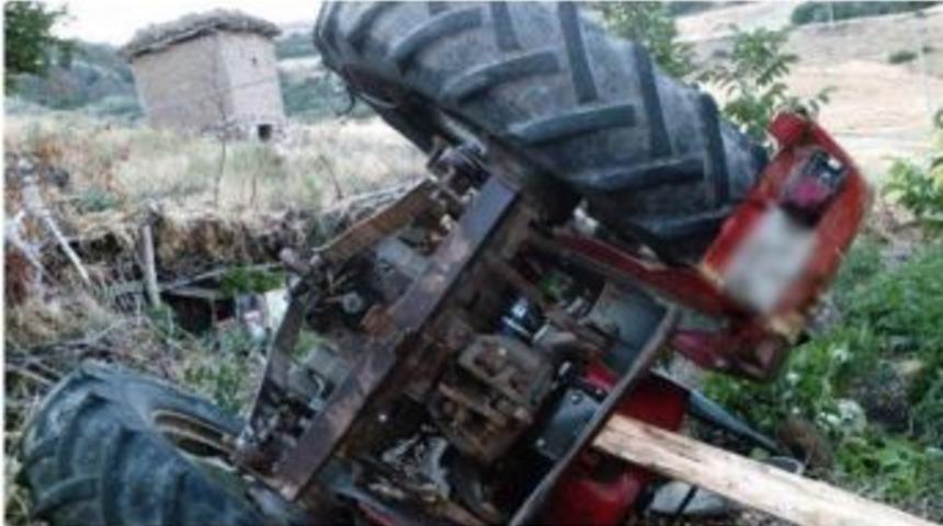 Freni Boşalan Trakt&ouml;r&uuml;n Altında Kalarak Can Verdi