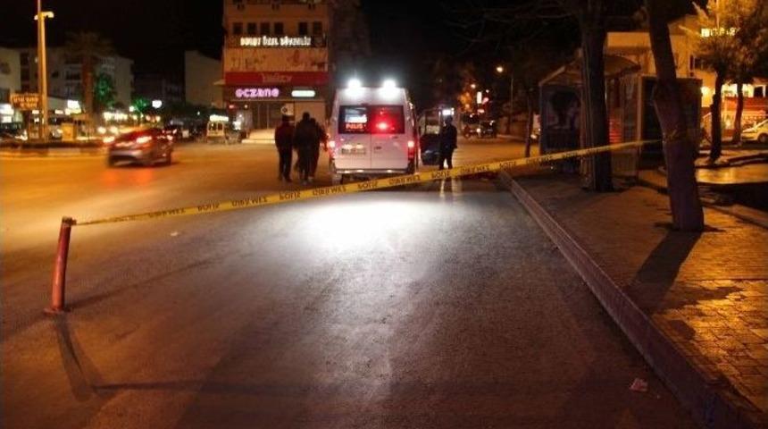 Kuşadası&rsquo;da Ş&uuml;pheli &Ccedil;anta Paniği