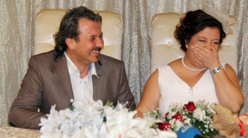 (&ouml;zel Haber) Gelin Nikah Masasında G&uuml;lme Krizine Girerse