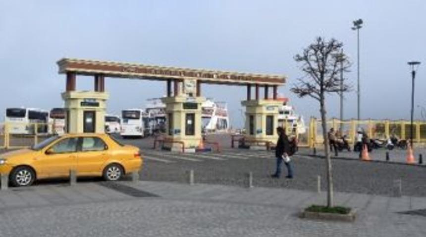 &Ccedil;anakkale Boğazı Trafiğe A&ccedil;ıldı