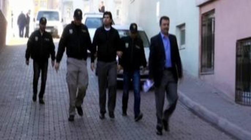 Fet&ouml;/pdy Ter&ouml;r &Ouml;rg&uuml;t&uuml;n&uuml; &Ouml;ven Bir Kişi G&ouml;zaltına Alındı