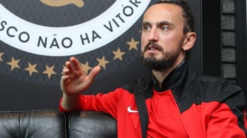 Tuncay Şanlı: "o Formayı, O Armayı Hissetmek Gerekiyor"