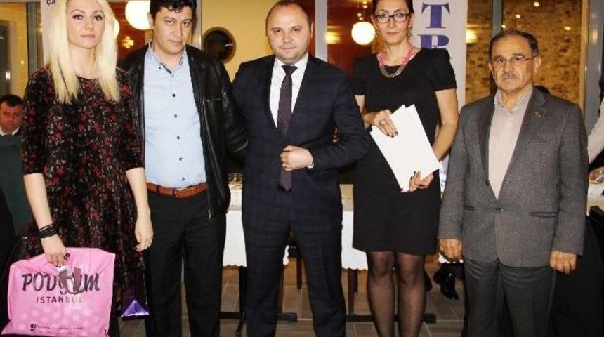 Truva Turizm Başarılı Personellerini &Ouml;d&uuml;llendirdi