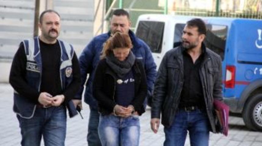 Hırsızı Eve Kilitleyip Polise Teslim Etti