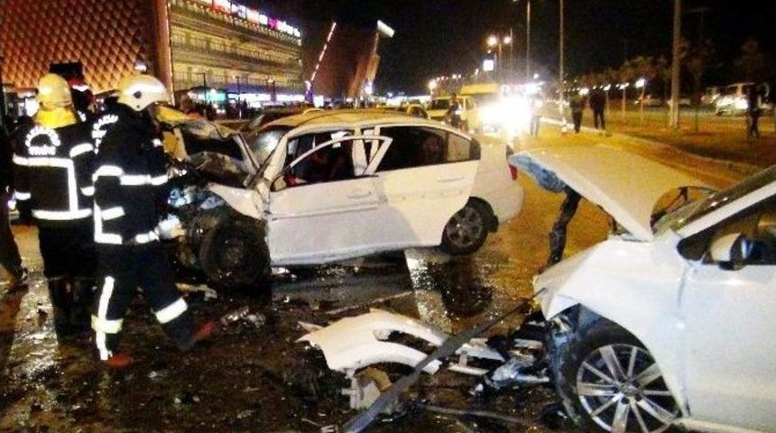 Gaziantep&rsquo;te Trafik Kazası: 3 Yaralı
