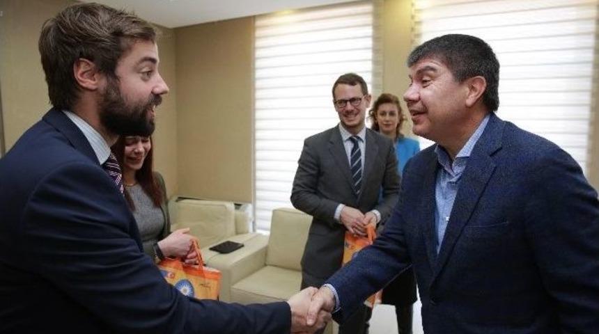 D&uuml;nyanın Belediye Başkanları Antalya&rsquo;da Buluşacak