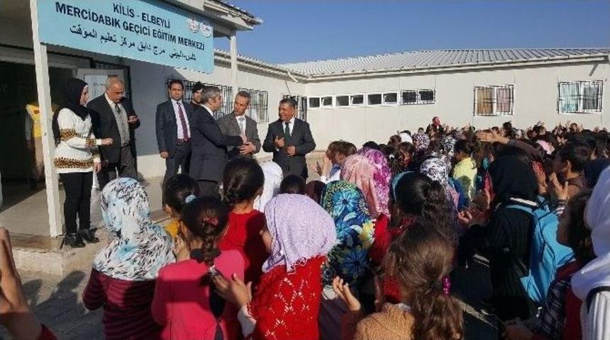 Ezgi, Konteyner Kentteki T&uuml;m Okullar Gezildi