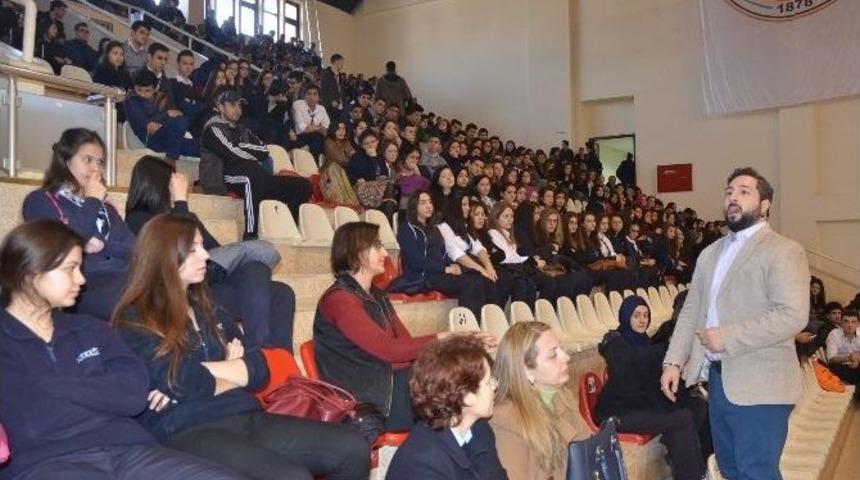 &Uuml;niversite Adaylarına Kişisel Gelişim Semineri
