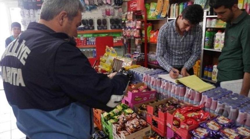 Haliliye&rsquo;de Zabıtalar Halk Sağlığını Koruyor