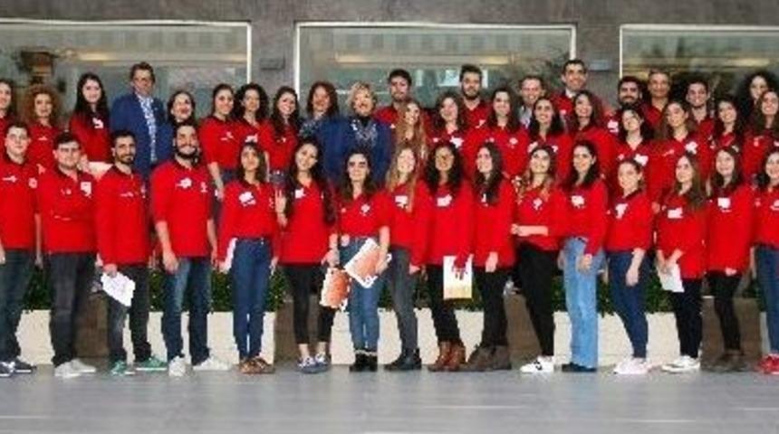 Rotary&rsquo;den Tev&rsquo;li &Ouml;ğrencilere Liderlik Eğitimi