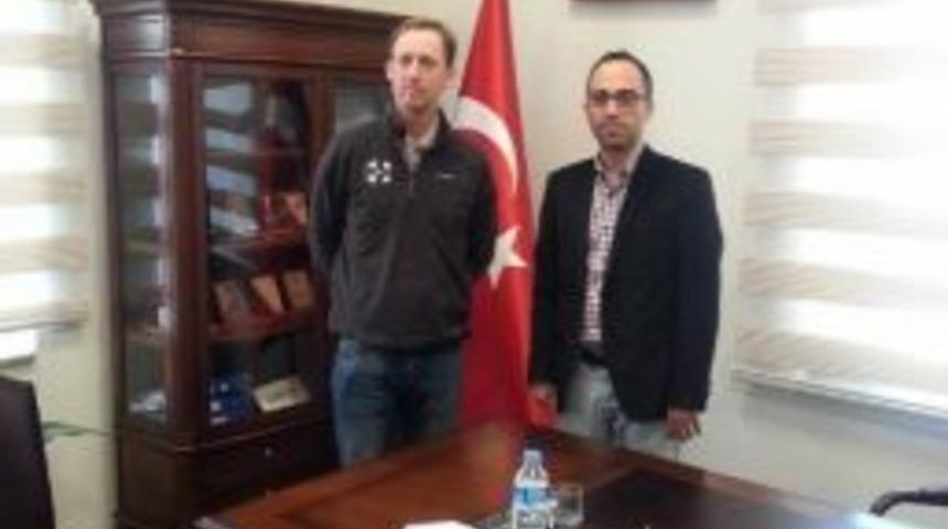 Eski İrlanda Gen&ccedil;lik Ve &Ccedil;ocuk Bakanı Barry Andrews&rsquo;in Valilik Ziyareti