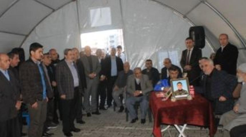 Mardin&rsquo;de Şehit Polis İ&ccedil;in Taziye &Ccedil;adırı