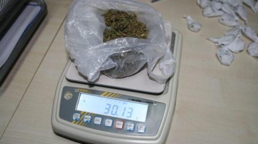 Ş&uuml;pheli &Ouml;l&uuml;m&uuml;n Ardından Uyuşturucu Ticareti &Ccedil;ıktı