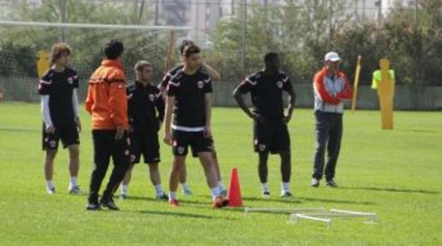 İpekoğlu: "ligin Her Ma&ccedil;ı &Ccedil;etin Ge&ccedil;ecek"