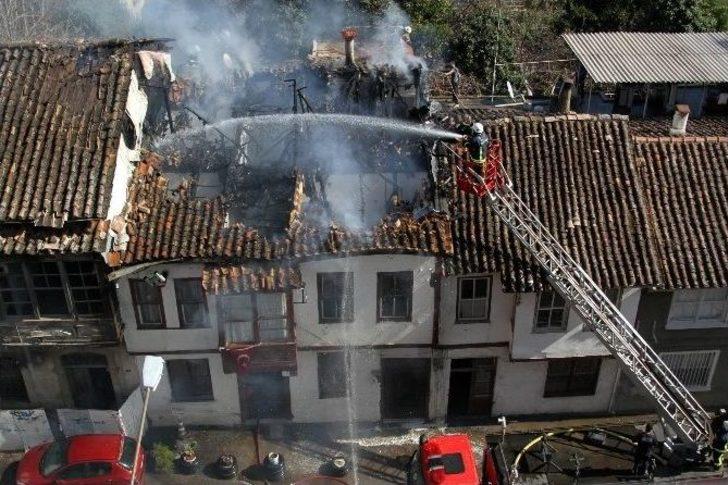 Koruma Altındaki Tarihi Ev 5 Dakikada Kül Oldu G1