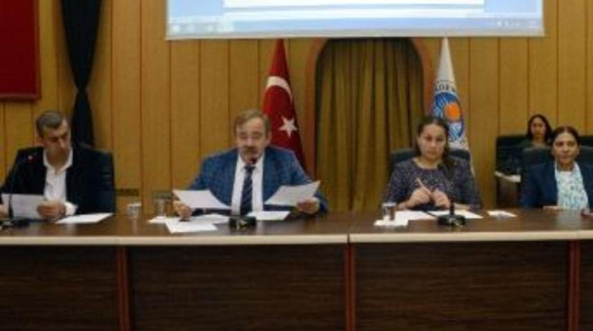 Akdeniz Belediye Meclisi Toplandı