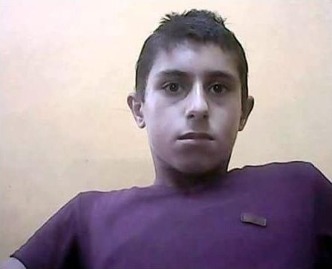 İki &Ccedil;ocukları Kayıp Olan Anne Ve Baba G&ouml;zyaşlarına Boğuldu