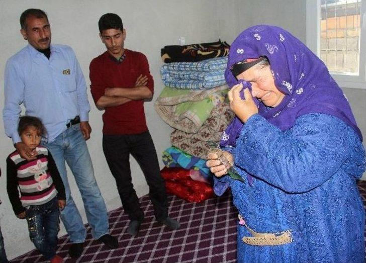 İki Çocukları Kayıp Olan Anne Ve Baba Gözyaşlarına Boğuldu G3