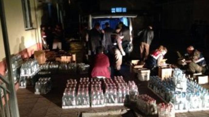 Mersin&rsquo;de Ka&ccedil;ak İ&ccedil;ki Operasyonu