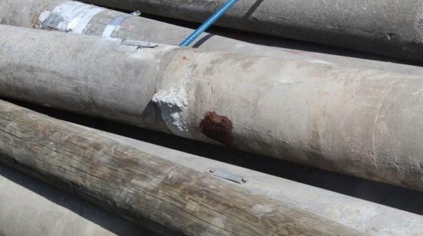 Beton Direğin Altında Kalan &Ccedil;ocuk Ağır Yaralandı