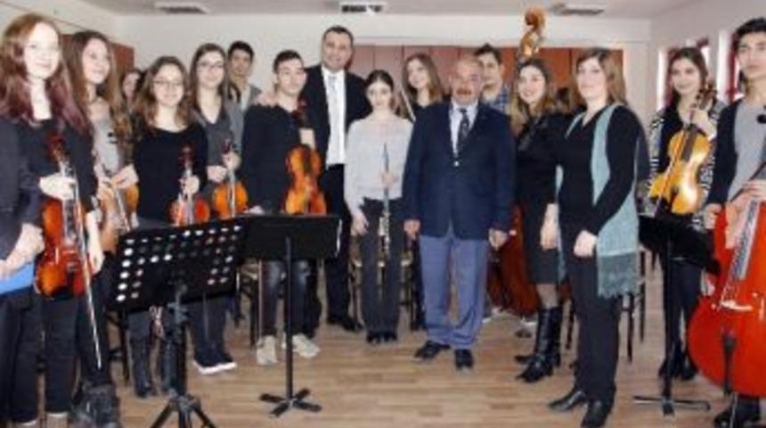 Taşdelen Geleceğin Sanat&ccedil;ıları İle Buluştu