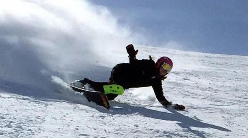 Snowboardda D&uuml;nyanın En İyileri İle Yarıştı
