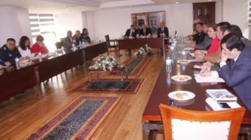 Başkan Bakıcı&rsquo;dan Muhtarlar Buluşmasında &Ouml;nemli M&uuml;jdeler