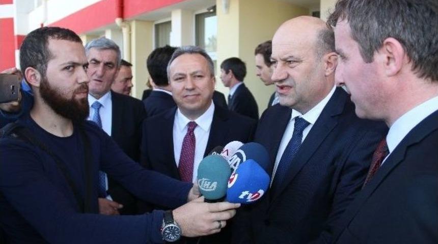 Karadağ Başbakan Yardımcısı Husovi&ccedil; D&uuml;zce&rsquo;de