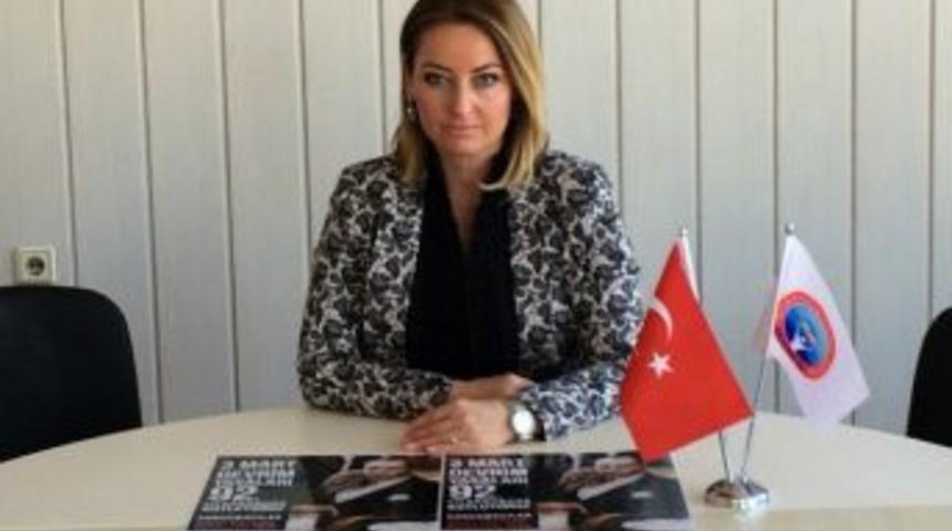 Eğitim-iş Eskişehir Şube Başkanı Ebru Sungar: