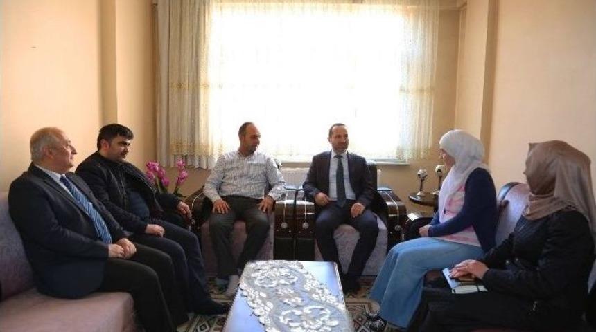 Başkan &Ccedil;amyar&rsquo;dan Suriyeli Ailelere Ziyaret