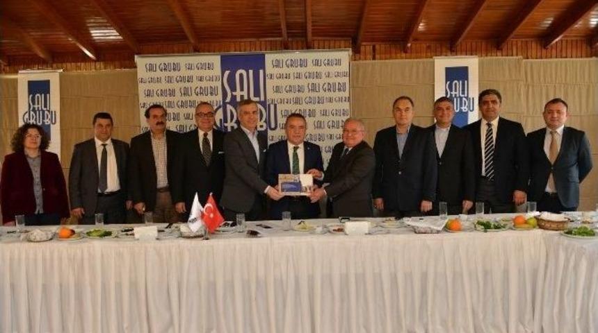 Başkan B&ouml;cek: &ldquo;ayakları Yere Basan Proje &Uuml;retiyoruz&rdquo;