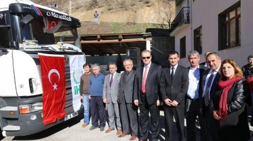 K&uuml;rt&uuml;n&rsquo;den Bayırbucak T&uuml;rkmenlerine Yardım