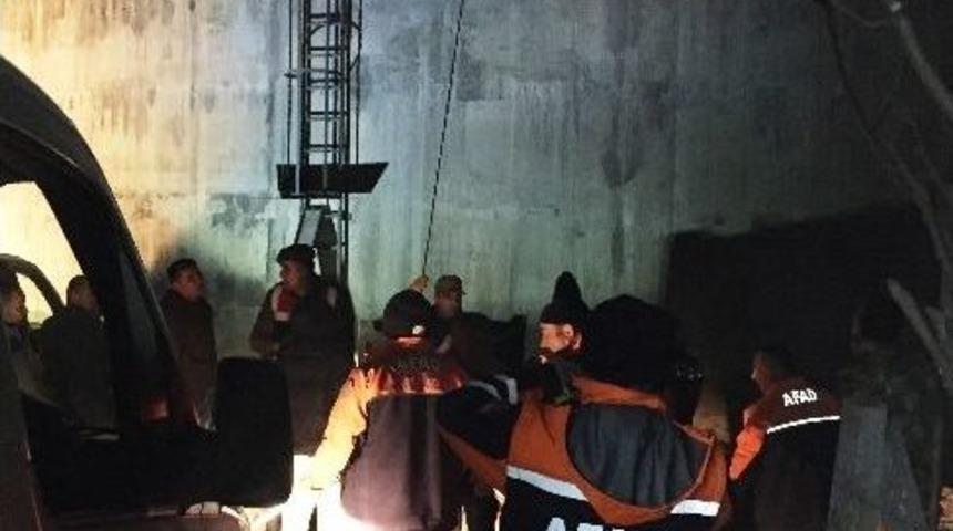 Hes İnşaatında Mahsur Kalan 4 İş&ccedil;i Kurtarıldı
