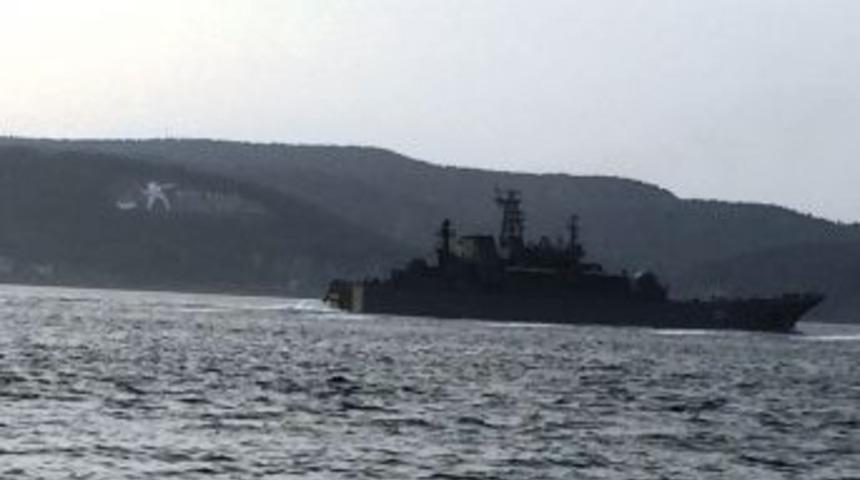 Rus Savaş Gemisi &Ccedil;anakkale Boğazı&rsquo;ndan Ge&ccedil;ti