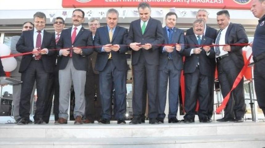 Uşak&rsquo;ta H&uuml;k&uuml;ml&uuml;lerin El Emekleri İ&ccedil;in Mağaza A&ccedil;ıldı