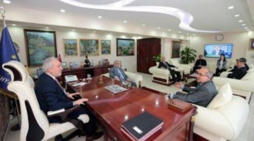 Yaşilay Cemiyeti Başkanı Aziz G&ouml;neş: K&uuml;tahya&rsquo;da 90 Bin &Ouml;ğrenciye Ulaşmayı Hedefliyoruz