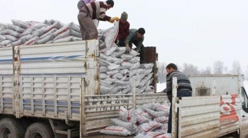 7 Bin Aileye 7 Bin Ton K&ouml;m&uuml;r Yardımı