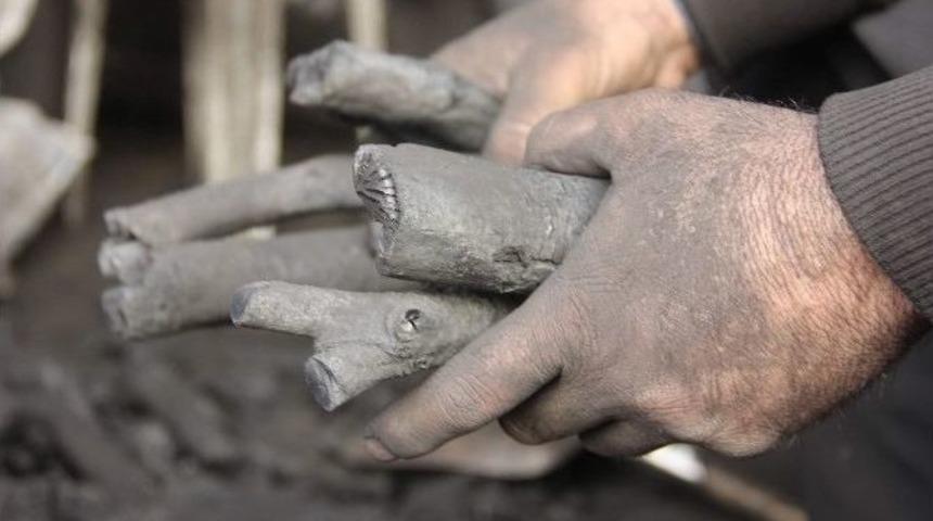 Sıcak Havalar Mangal Kömürü Satanların Yüzünü Güldürdü