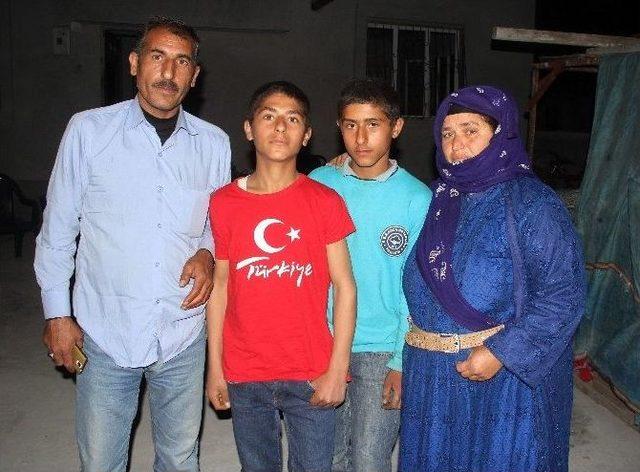 (özel) Kaçan Çocuklarına Kavuşan Annenin Sevinç Gözyaşları 3