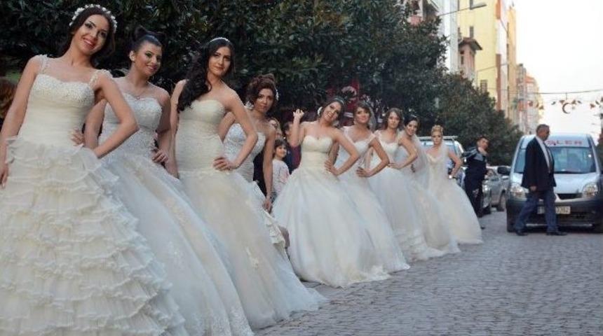 (&ouml;zel Haber) Caddeyi Gelinler Bastı