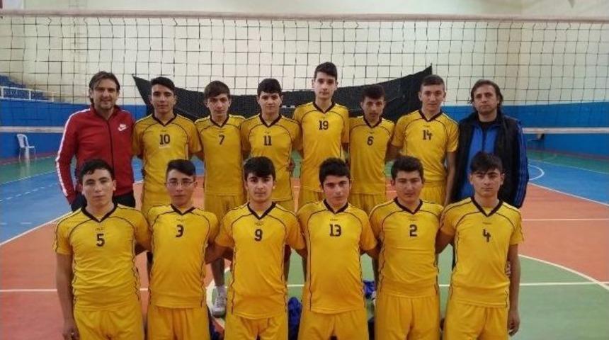 Nevşehirli Voleybolcuların B&uuml;y&uuml;k Başarısı