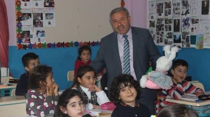 Didimli &Ouml;ğrencilerden Sosyal Markete Oyuncak Bağışı