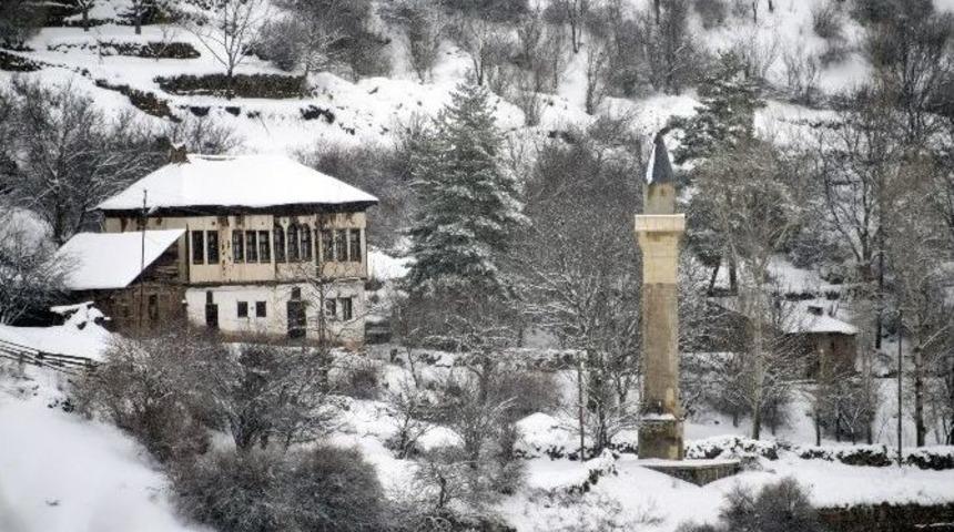 Tarihi Minareler Camilerine Kavuşacak