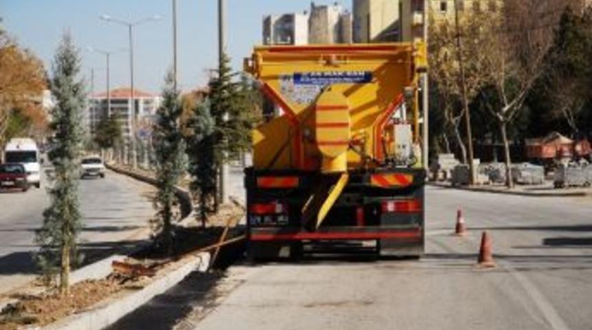 Asfalt Robotu İle Yollar Daha Kaliteli Tamir Ediliyor